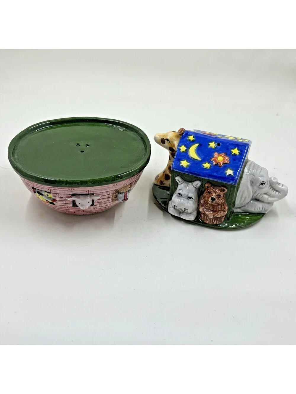 Noah’s Ark 2 piece salt and pepper shaker set RARE